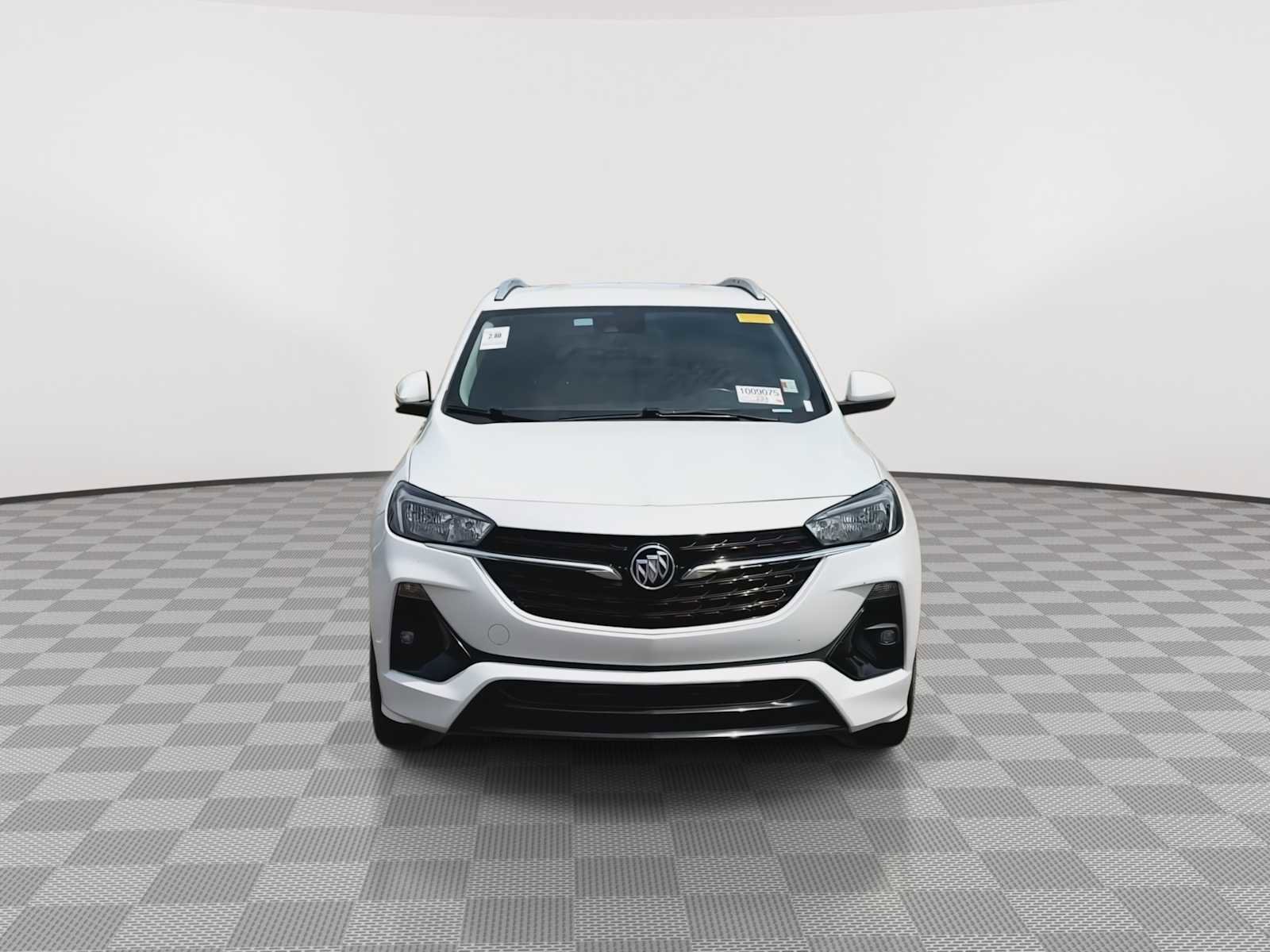 Used 2022 Buick Encore GX Select w/ Sport Touring Package FWD image 3