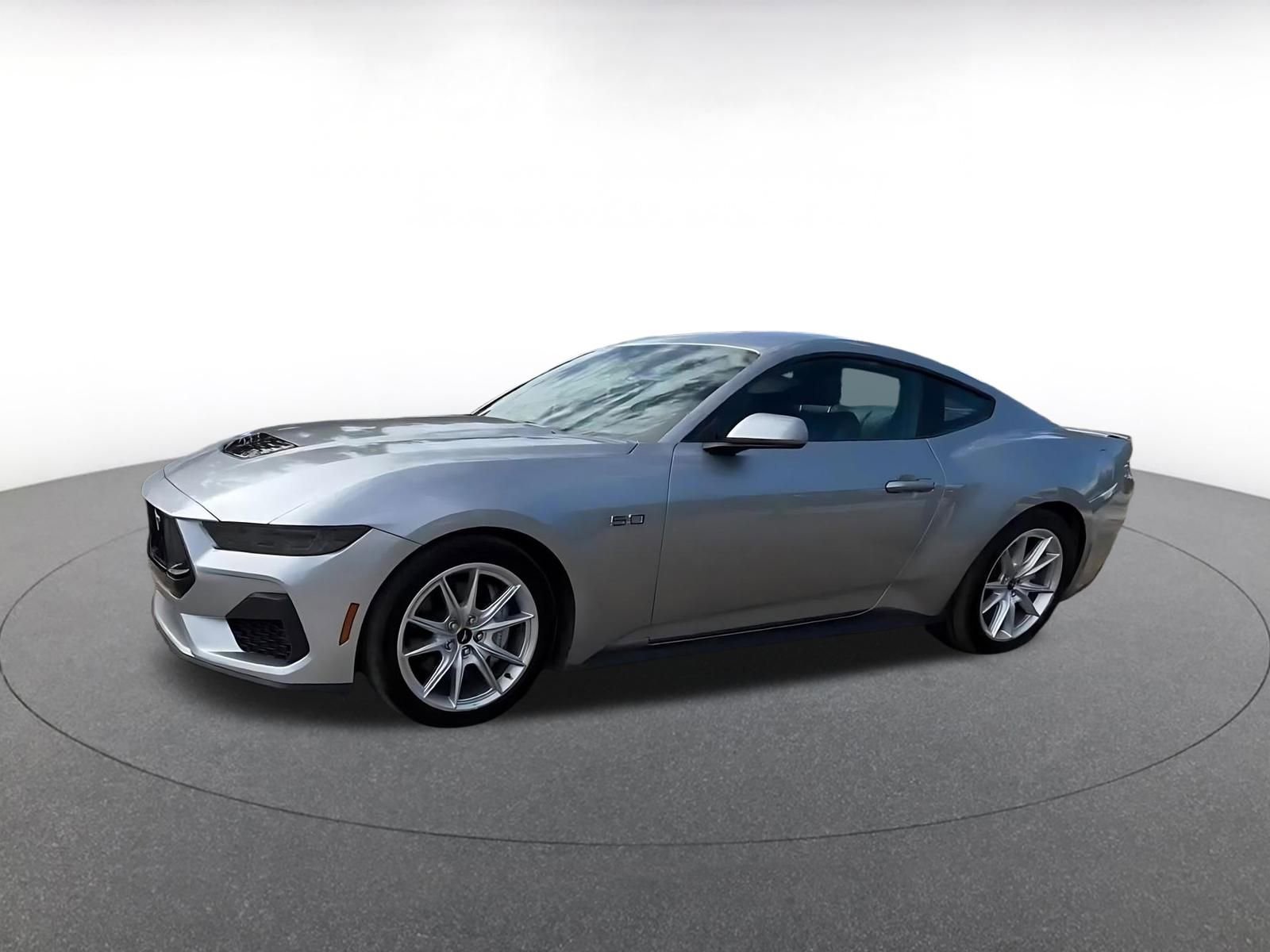 Used 2025 Ford Mustang GT Premium image 8