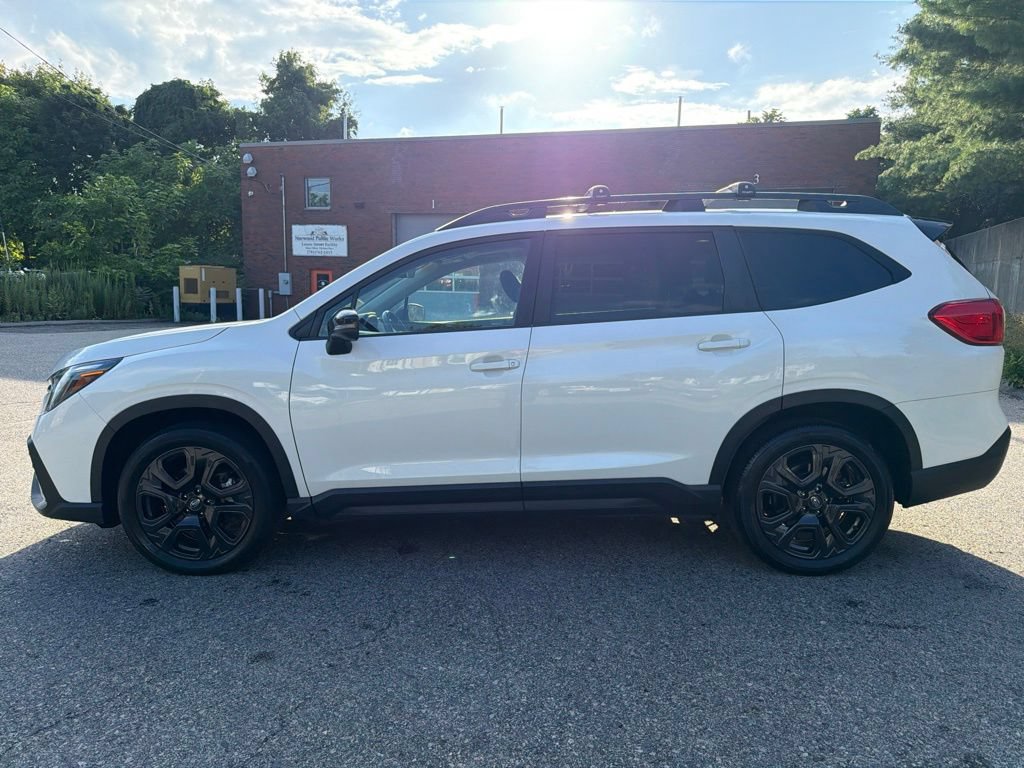 Used 2023 Subaru Ascent Onyx Edition AWD/4WD image 3