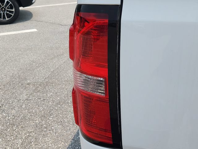 Used 2017 GMC Sierra 1500 2WD Regular Cab image 10