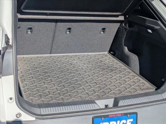 Used 2023 Volkswagen ID.4 Pro image 6