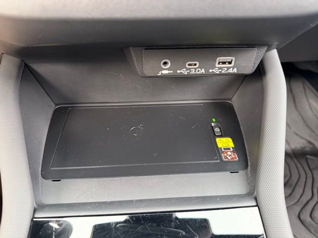 Used 2025 Subaru Forester Premium image 40