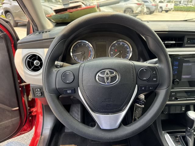 Used 2019 Toyota Corolla LE FWD image 14