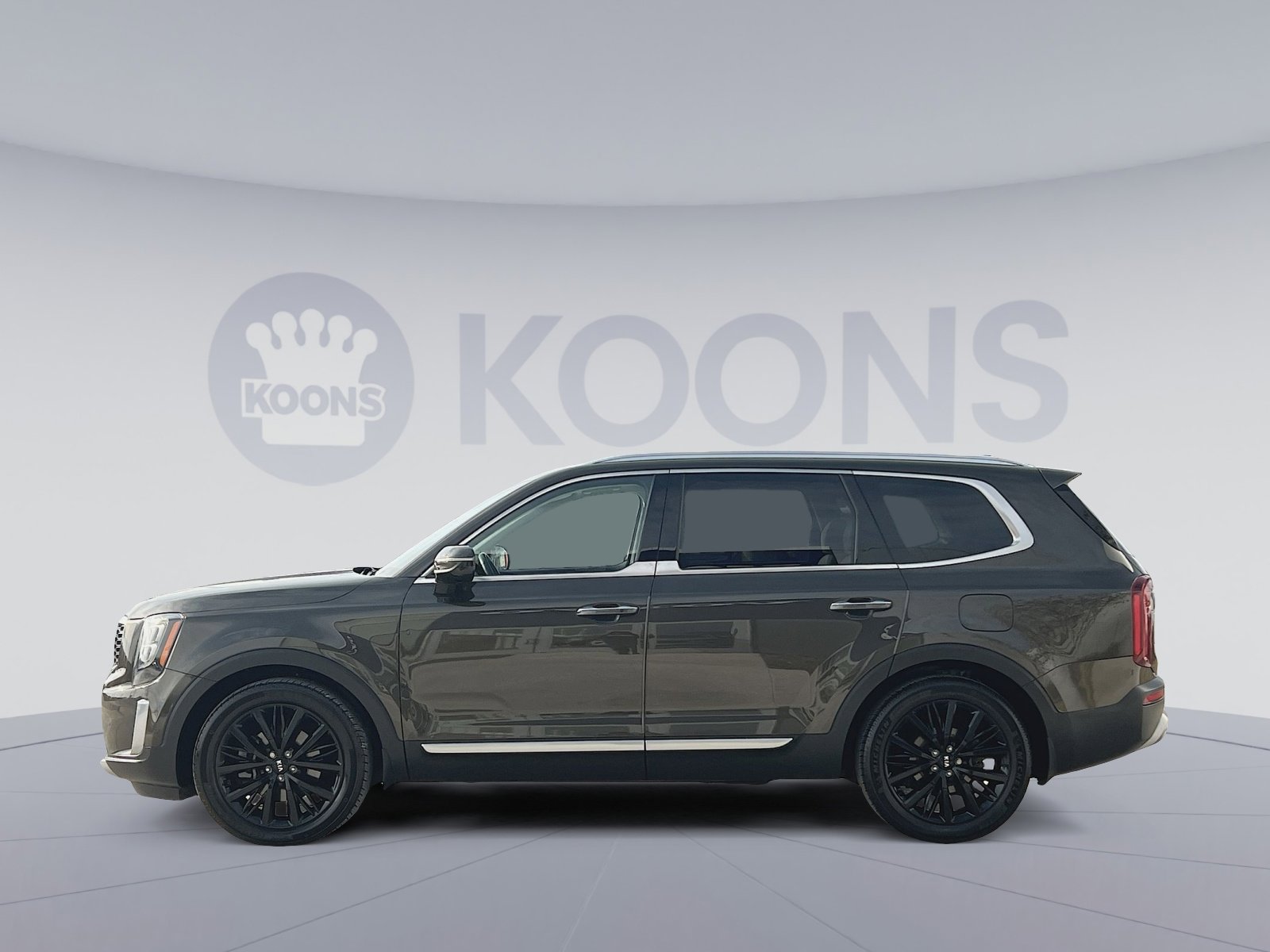 Used 2020 Kia Telluride SX w/ SX Prestige Package image 2