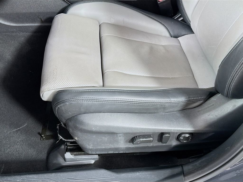 Used 2023 Subaru Outback Limited image 23