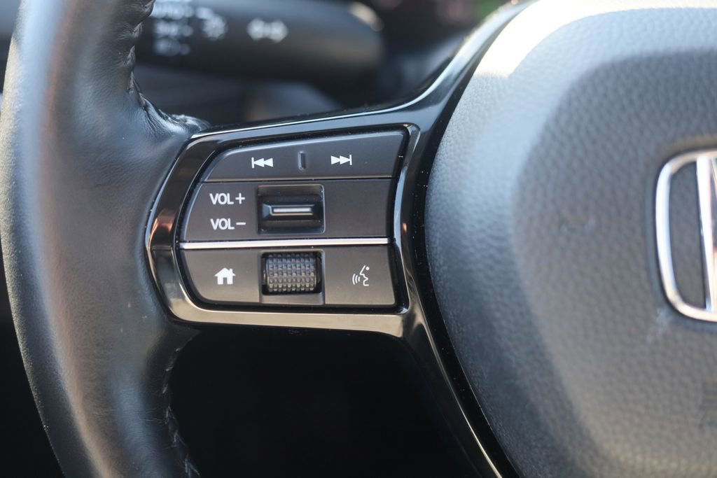 Used 2023 Honda HR-V EX-L image 6