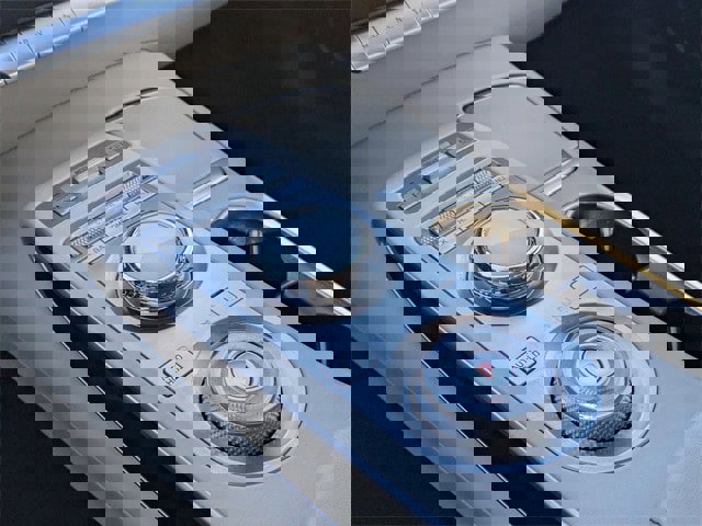 Used 2022 Genesis GV70 2.5T image 9