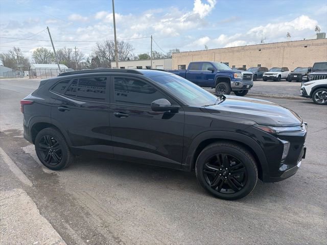 Used 2024 Chevrolet Trax ACTIV w/ Driver Confidence Package image 4