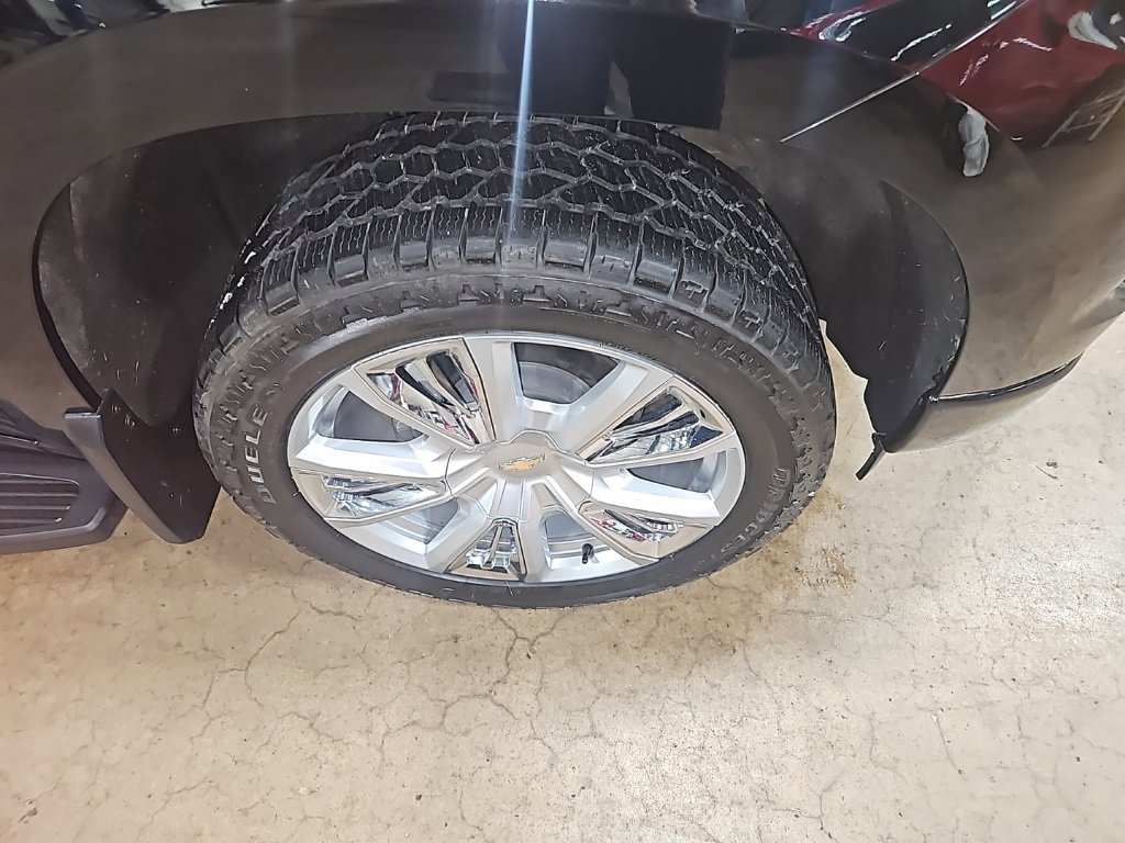 Used 2024 Chevrolet Silverado 1500 High Country w/ High Country Premium Package image 10