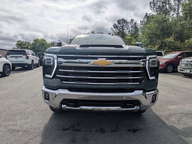 Used 2025 Chevrolet Silverado 3500 LTZ w/ LTZ Premium Package AWD/4WD image 9