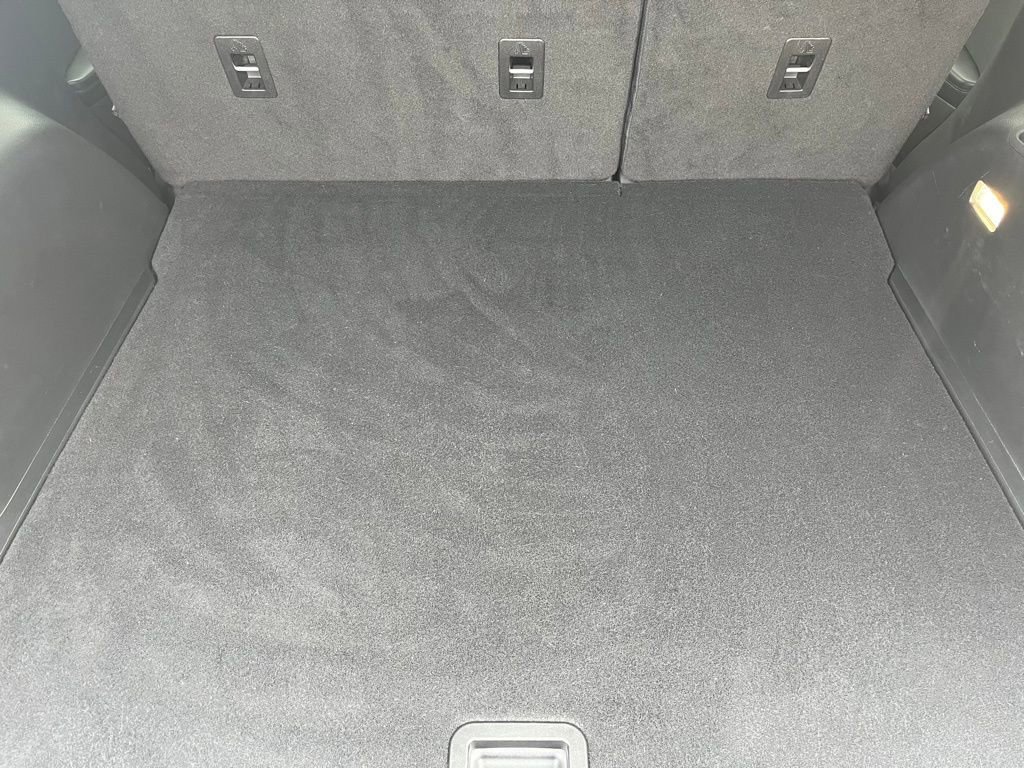 Certified 2023 Ford Edge SE w/ Black Appearance Package image 9