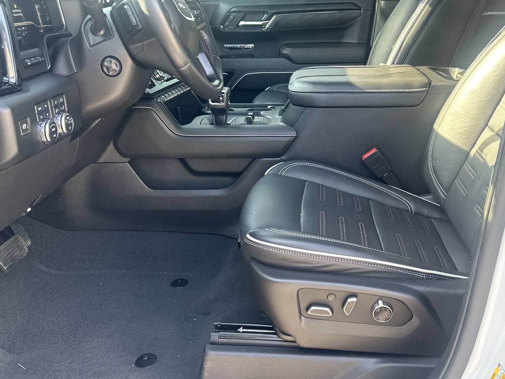 Used 2023 GMC Sierra 1500 AT4X AWD/4WD image 9