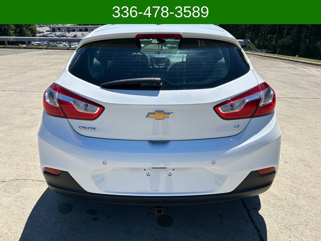 Used 2017 Chevrolet Cruze LT w/ Convenience Package FWD image 4