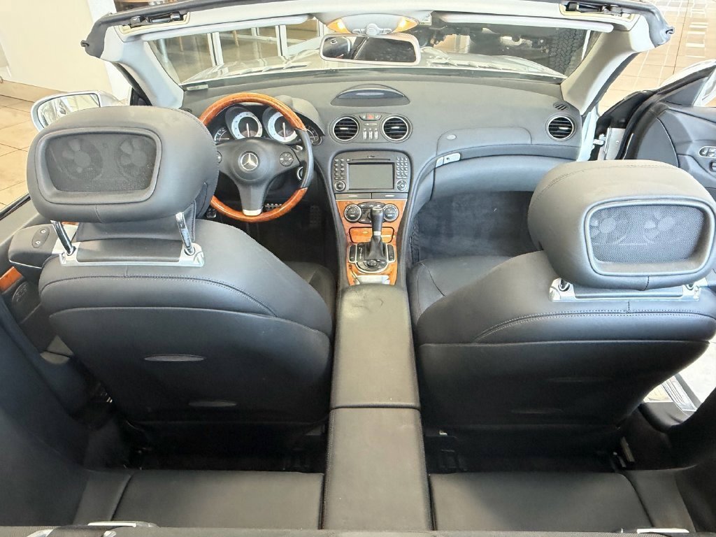 Used 2009 Mercedes-Benz SL 550 image 16