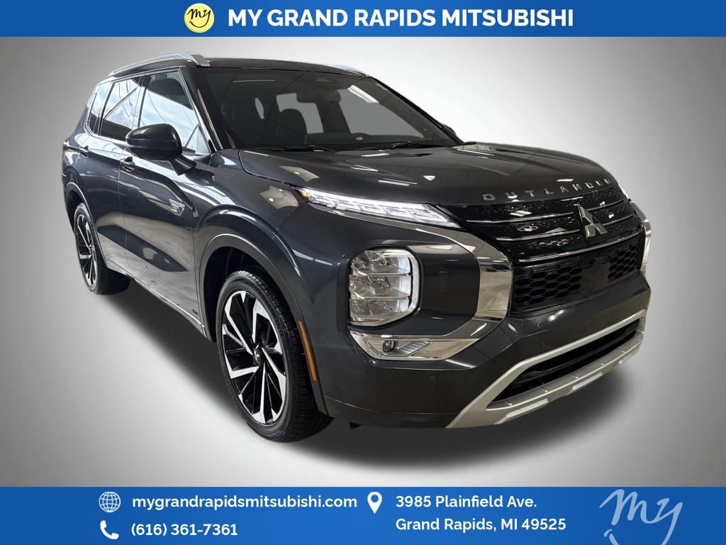 New 2025 Mitsubishi Outlander SEL