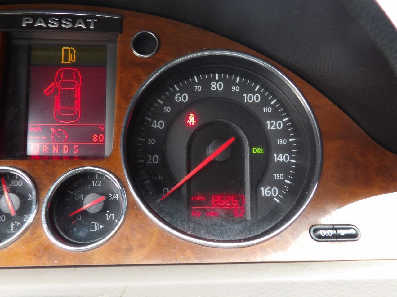 Used 2008 Volkswagen Passat Lux image 32