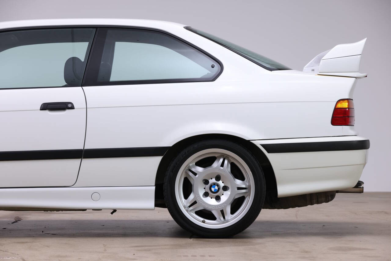 Used 1995 BMW M3 Coupe image 26