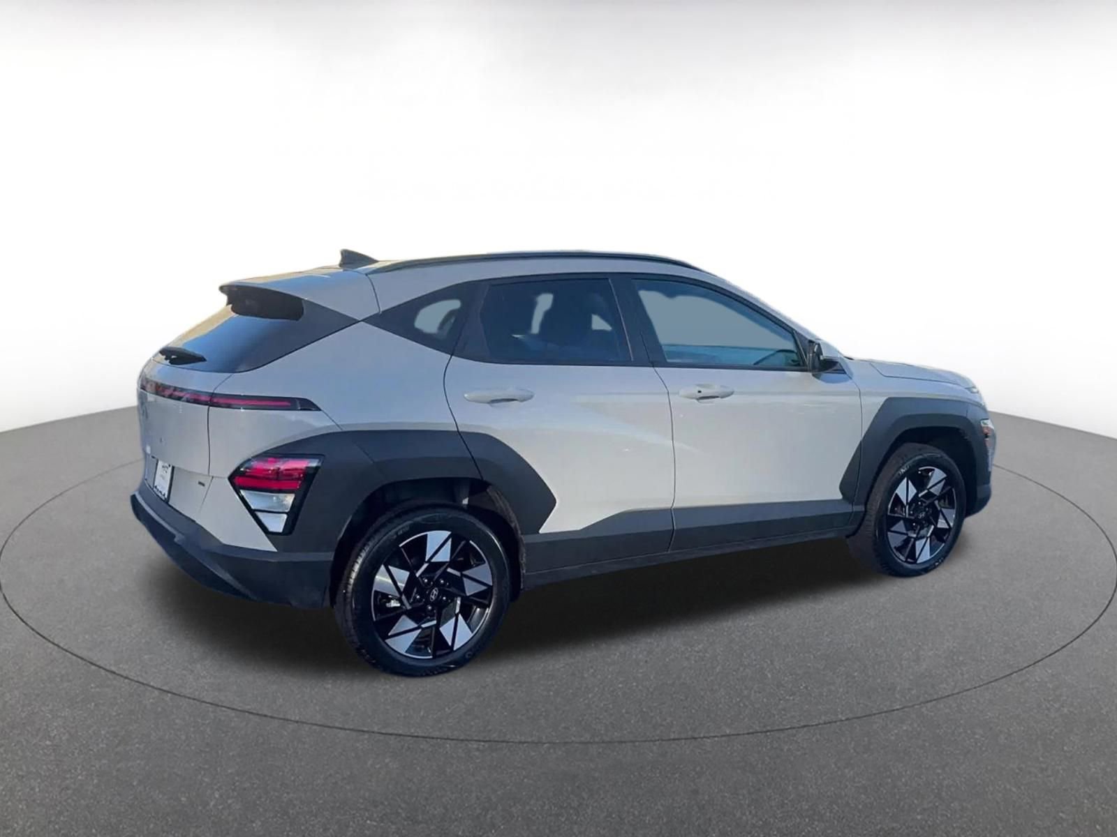 Used 2025 Hyundai Kona SEL image 15
