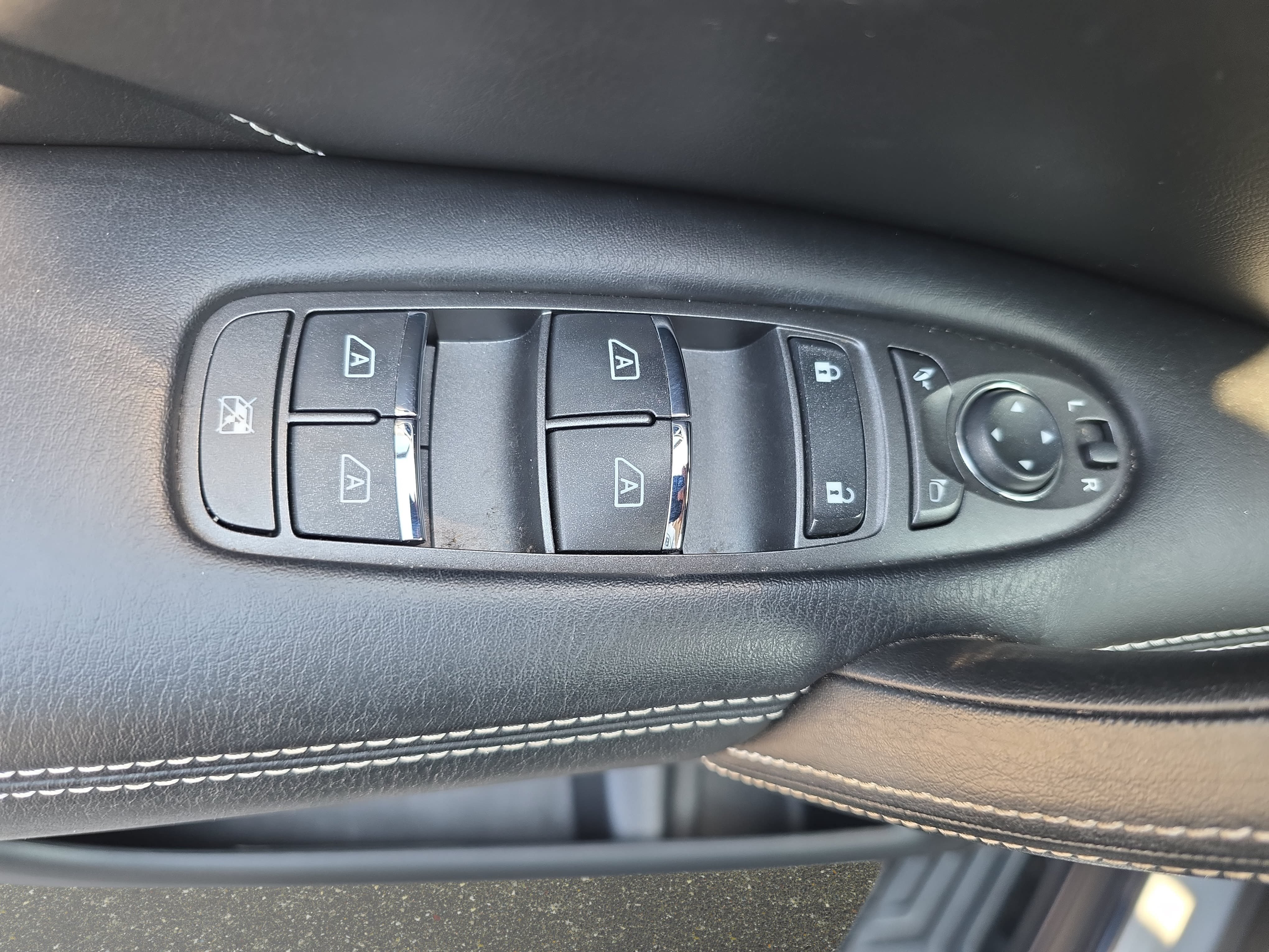 Used 2021 INFINITI QX80 Premium Select w/ Cargo Package AWD/4WD image 30
