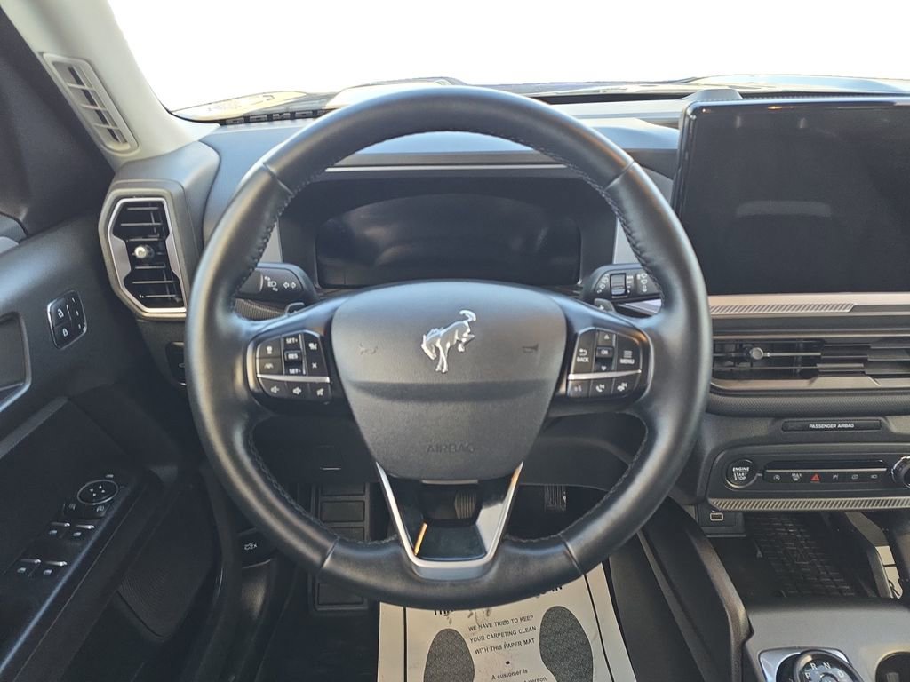 Used 2025 Ford Bronco Sport Badlands image 13