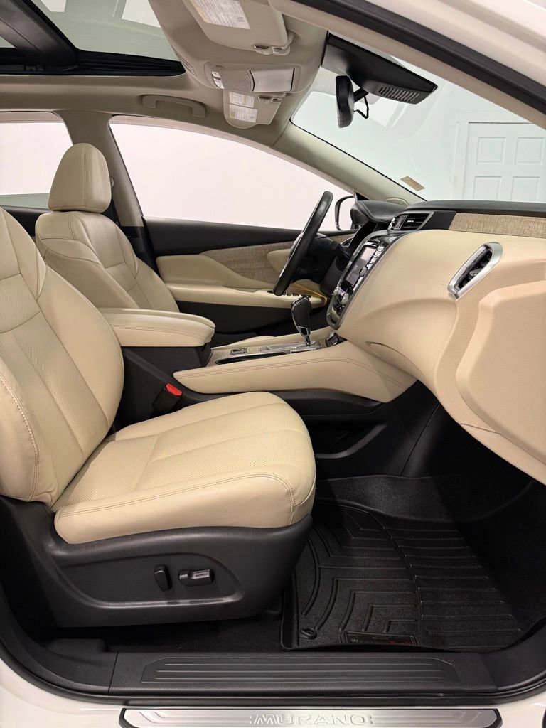 Used 2020 Nissan Murano SL w/ Moonroof Package image 17
