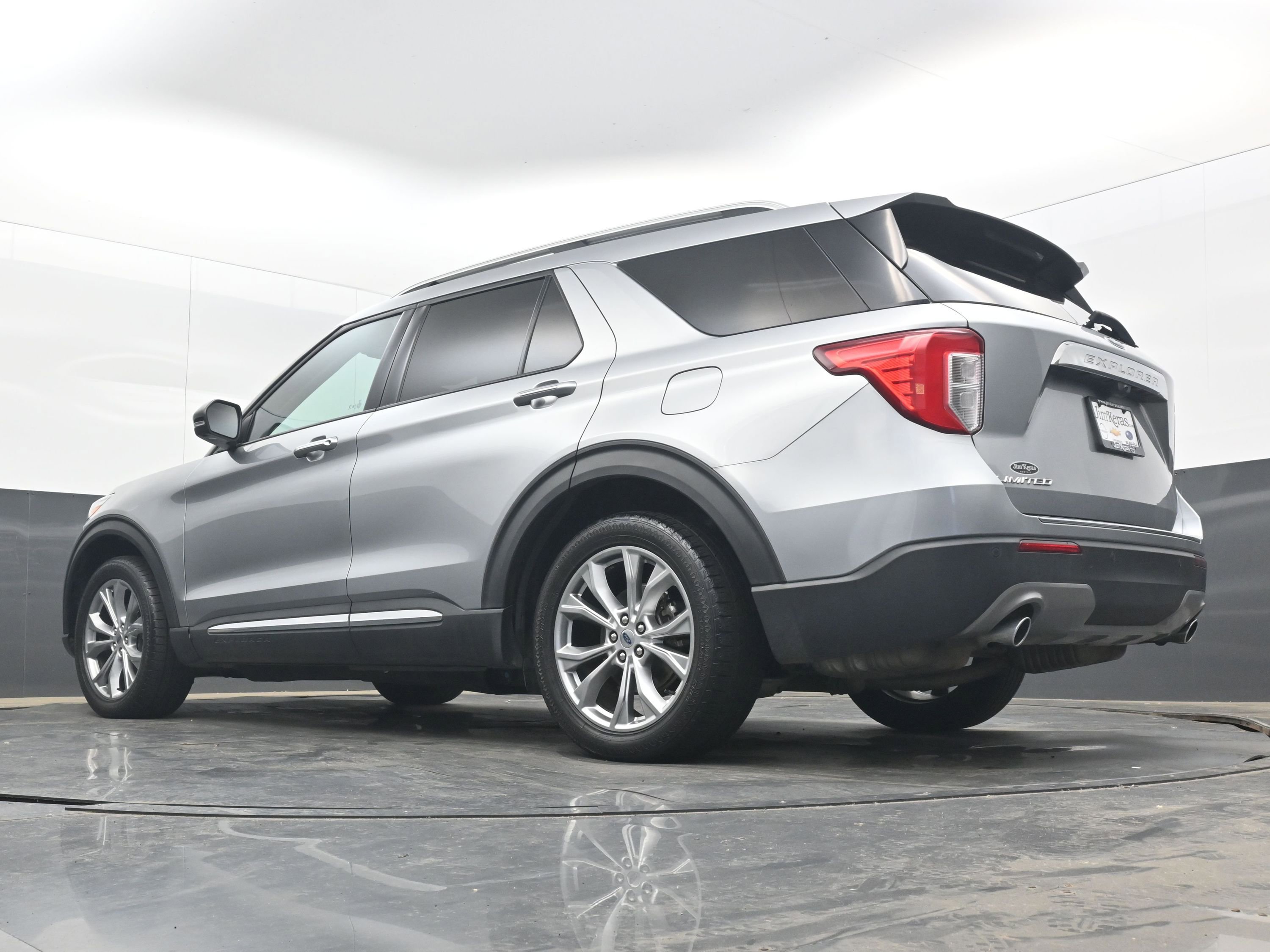 Used 2021 Ford Explorer Limited w/ Equipment Group 301A image 30