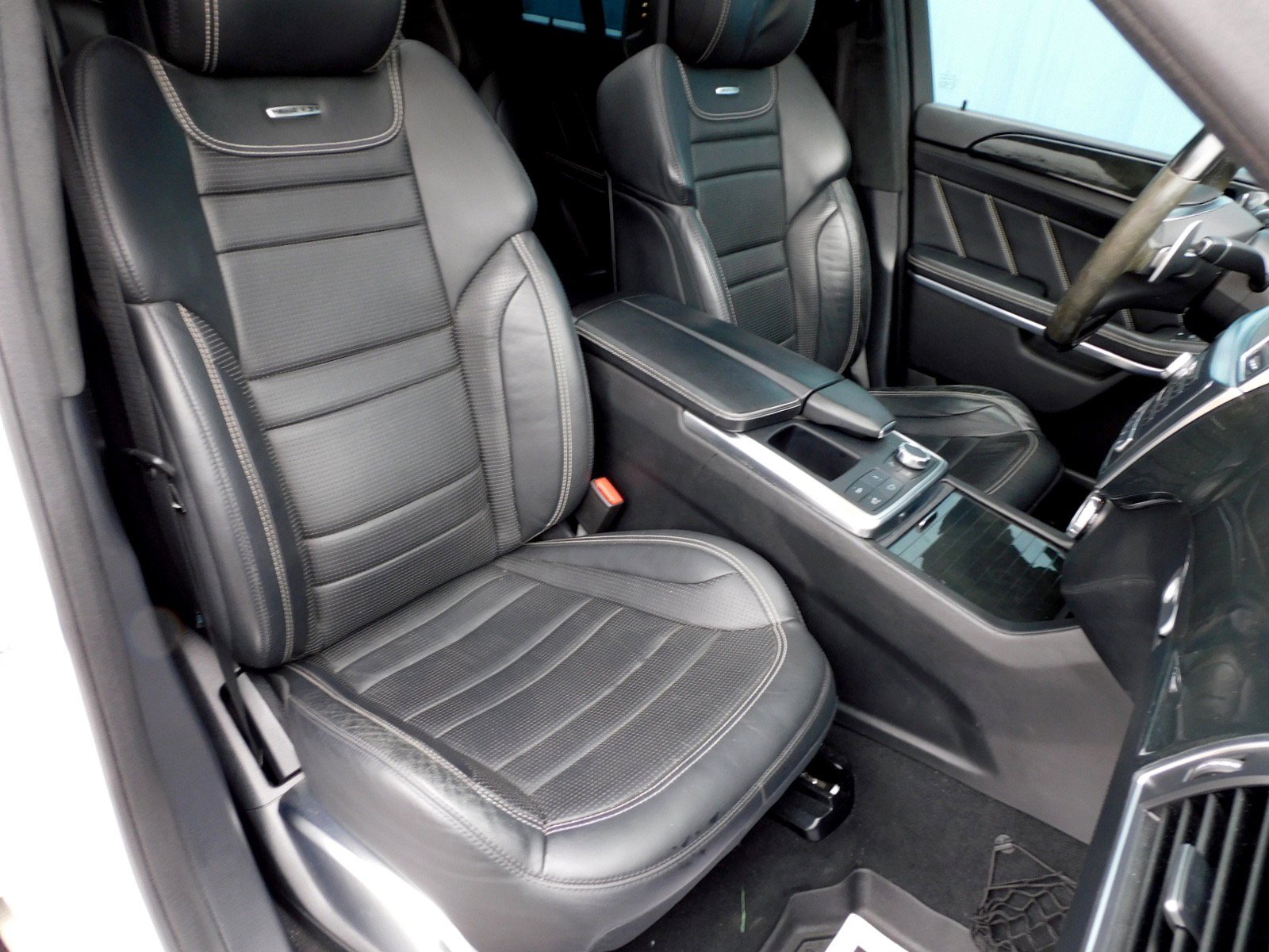 Used 2016 Mercedes-Benz GL 63 AMG 4MATIC image 21