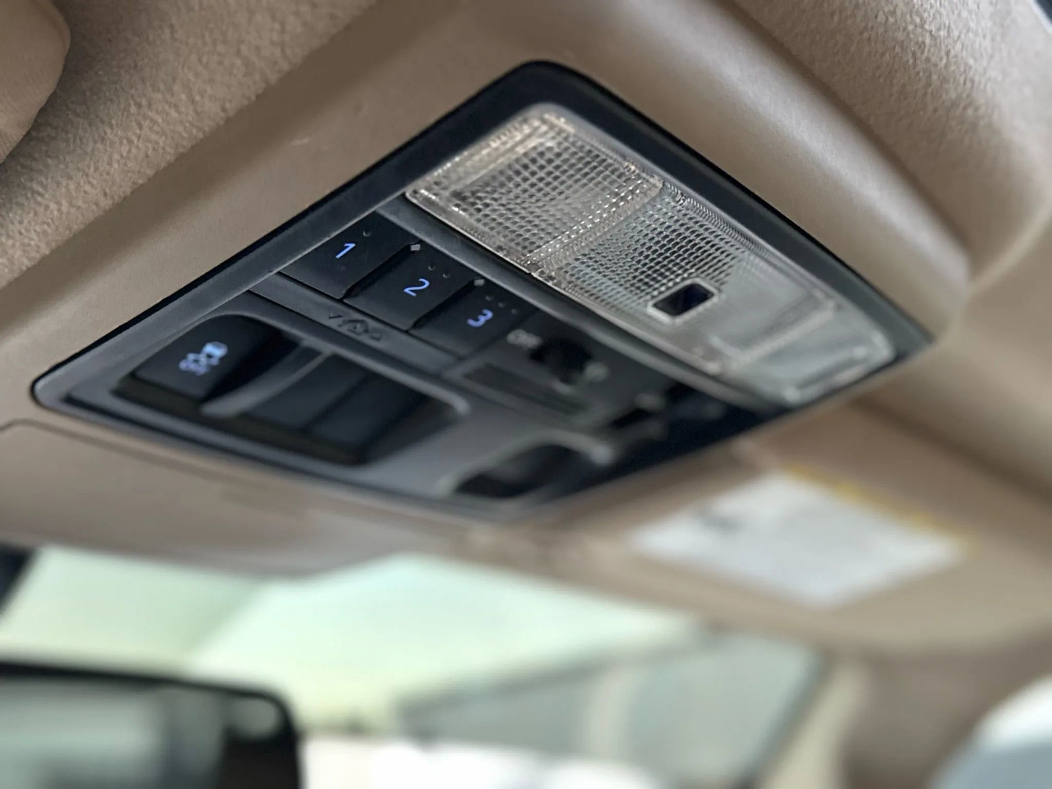 Used 2014 Toyota 4Runner SR5 Premium image 38