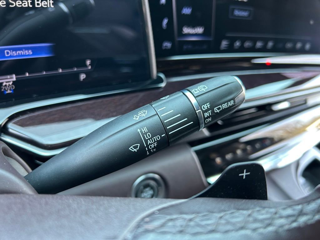 Used 2023 Cadillac Escalade ESV Sport Platinum w/ LPO, ONYX Package image 61