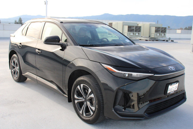 Certified 2023 Toyota bZ4X XLE image 2