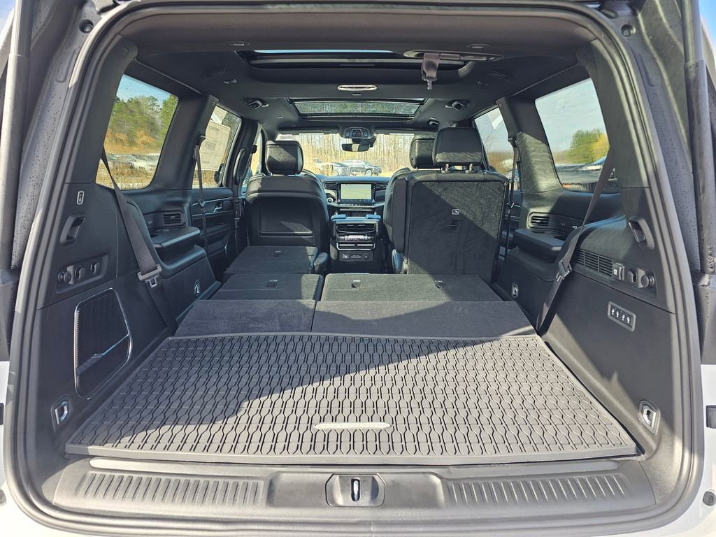 New 2026 Jeep Grand Wagoneer 4WD image 40
