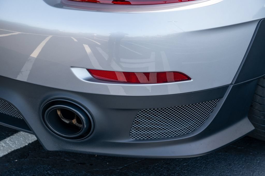 Used 2018 Porsche 911 GT2 RS RWD image 18