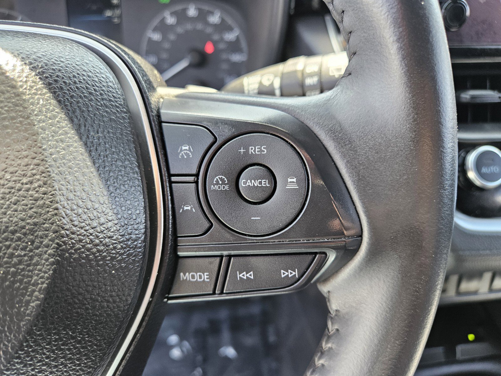 Used 2024 Toyota Corolla Cross S AWD/4WD image 26