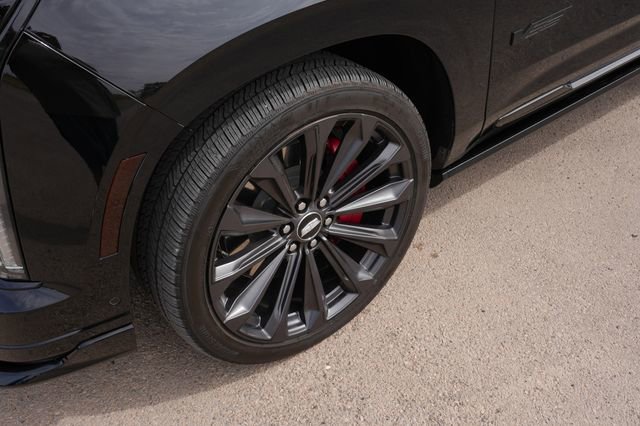 Used 2025 Cadillac Escalade V w/ LPO, Floor Liner Package image 11