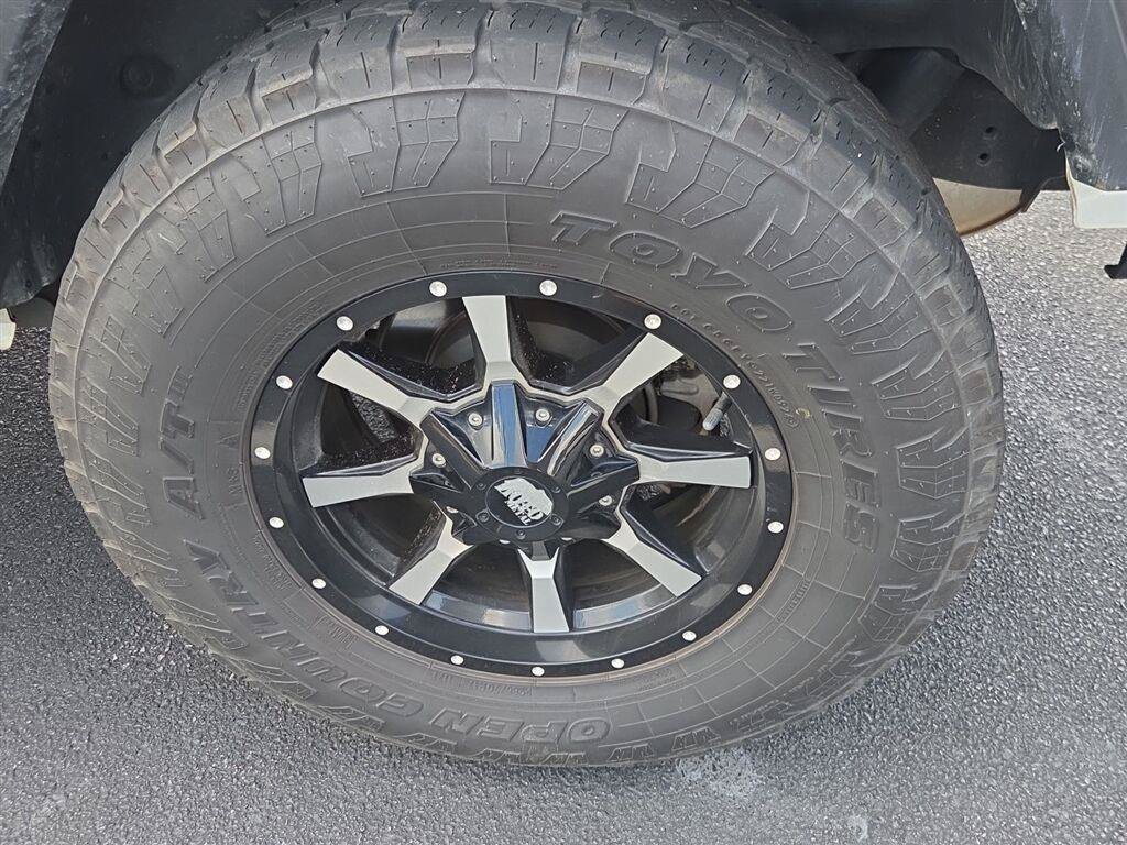 Used 2018 Jeep Wrangler Unlimited Sport S AWD/4WD image 13