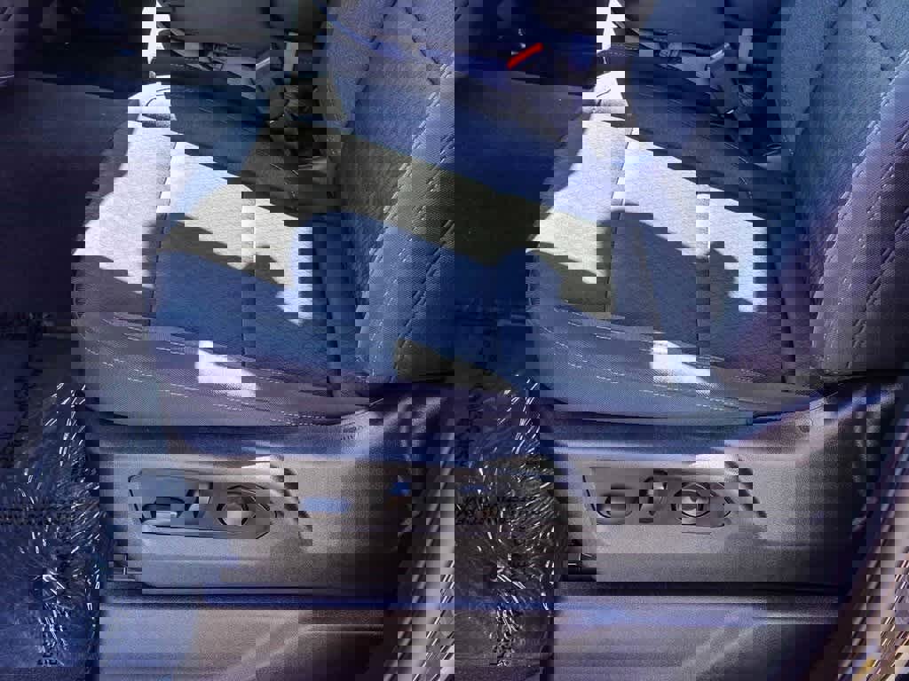 Used 2025 Chevrolet Silverado 1500 Custom Trail Boss w/ Dark Appearance Package image 20