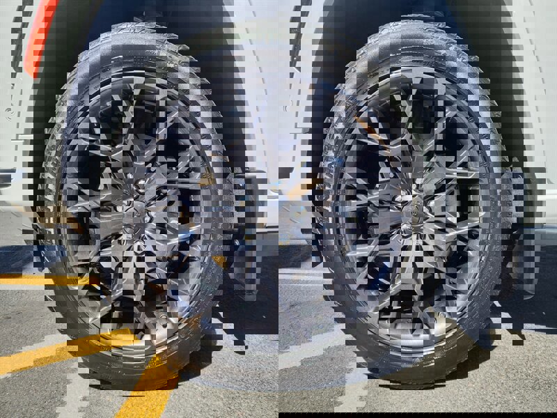 Used 2023 Jeep Grand Cherokee L Summit AWD/4WD image 19