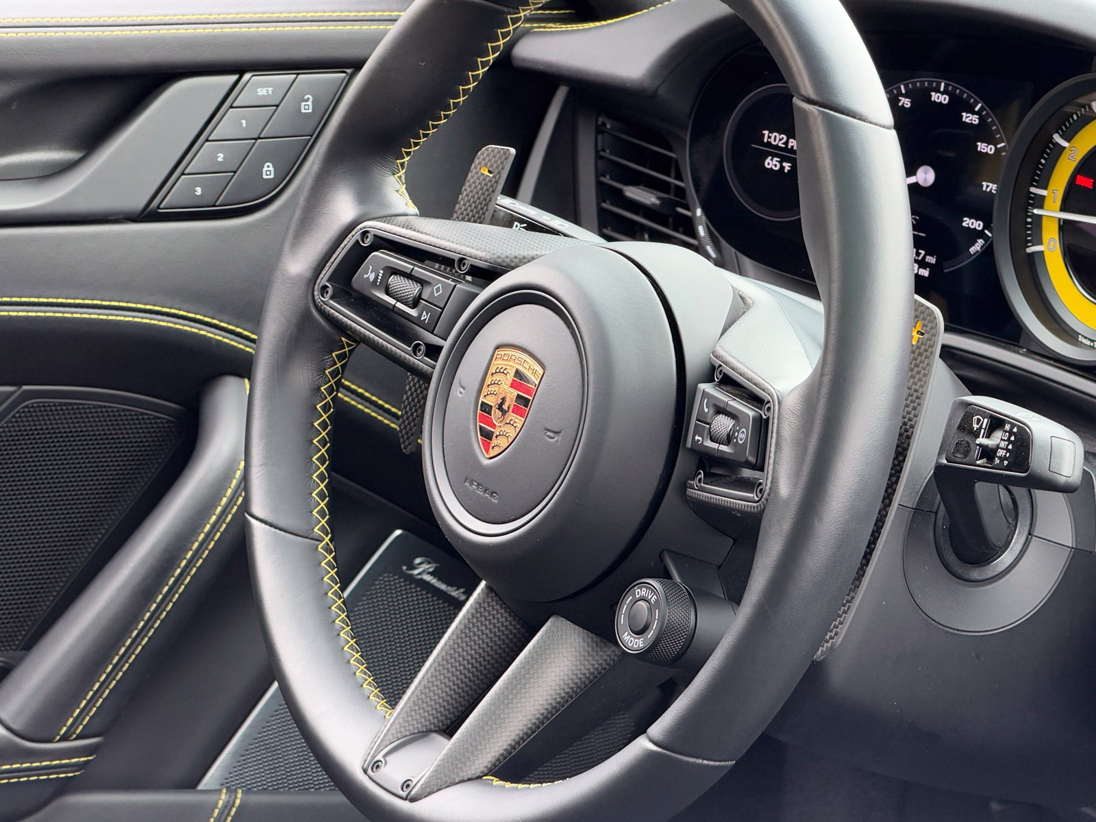Certified 2023 Porsche 911 Carrera T RWD image 25