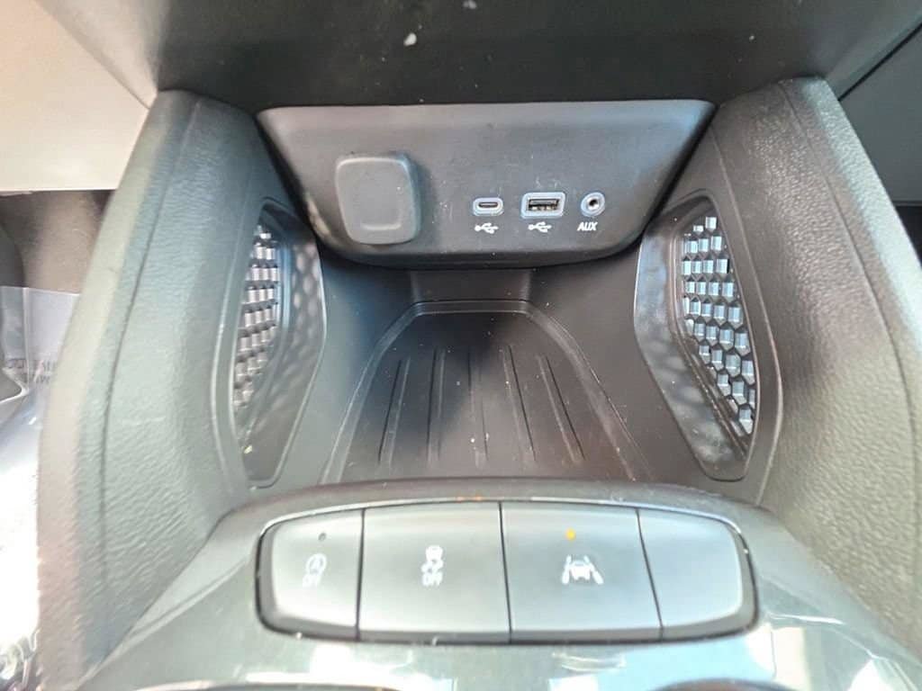 Used 2023 Chevrolet TrailBlazer LT FWD image 19