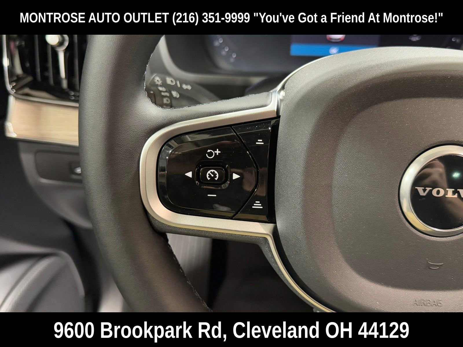 New 2026 Volvo XC90 B6 Plus w/ Protection Package Premier AWD/4WD image 17