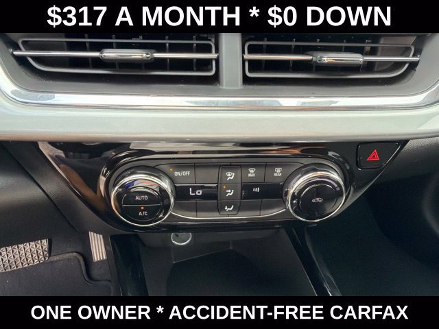 Used 2025 Chevrolet Trax LT FWD image 22