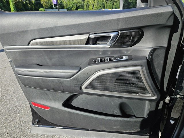 Used 2023 Kia Telluride EX w/ EX Captain's Chair Package image 31