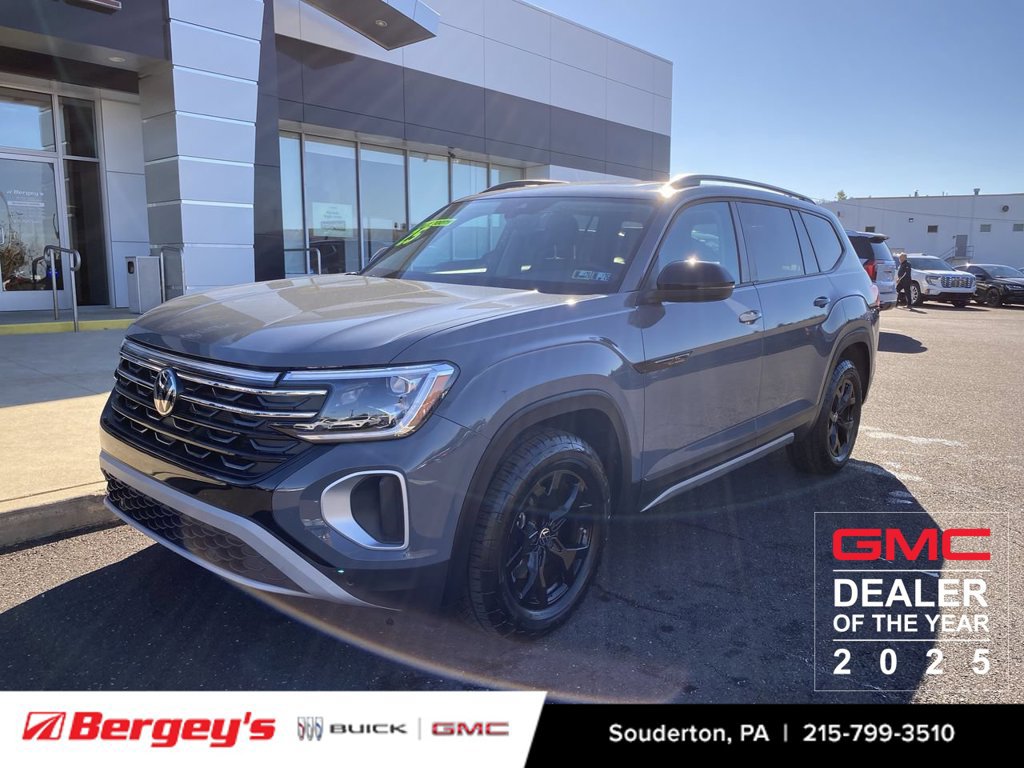 Used 2025 Volkswagen Atlas Peak Edition SE