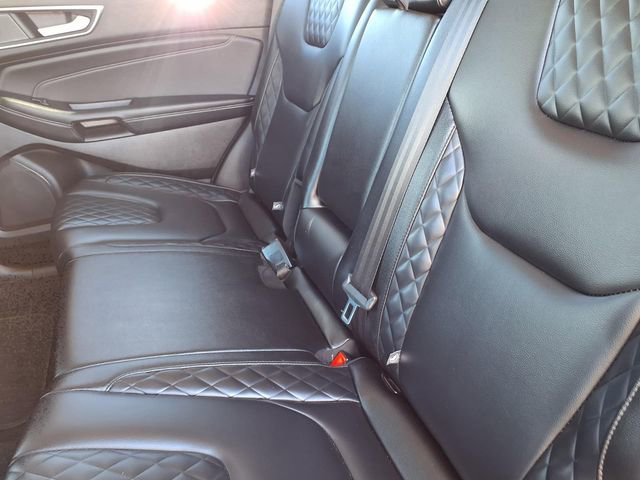 Used 2024 Ford Edge Titanium AWD/4WD image 7