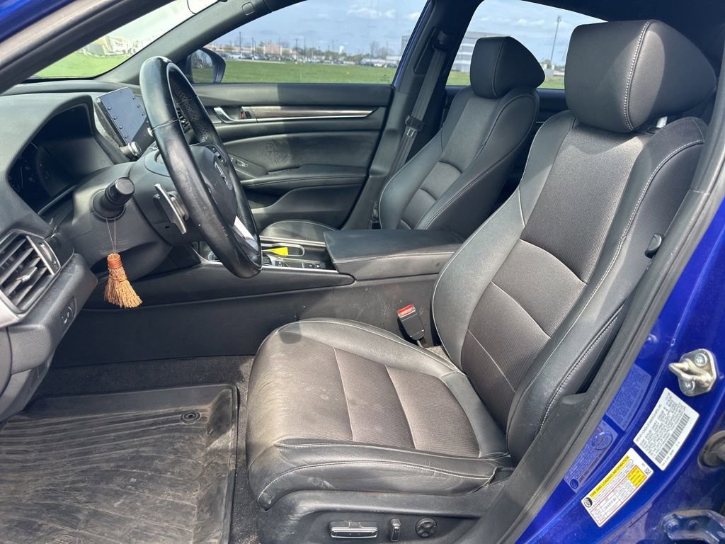 Used 2019 Honda Accord Sport image 14