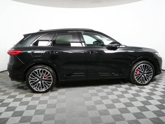 New 2026 Audi SQ5 Premium Plus image 2