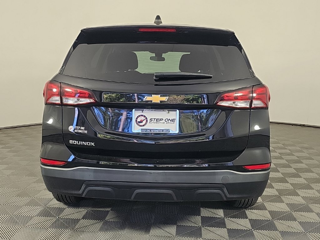Used 2024 Chevrolet Equinox LS w/ LS Convenience Package FWD image 6