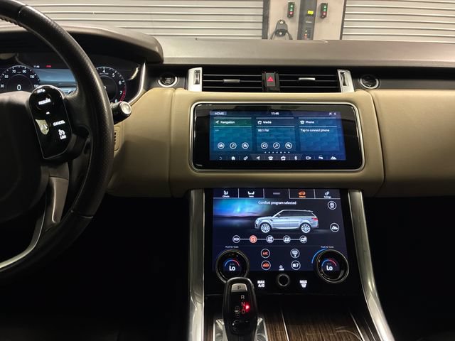 Used 2019 Land Rover Range Rover Sport HSE AWD/4WD image 18