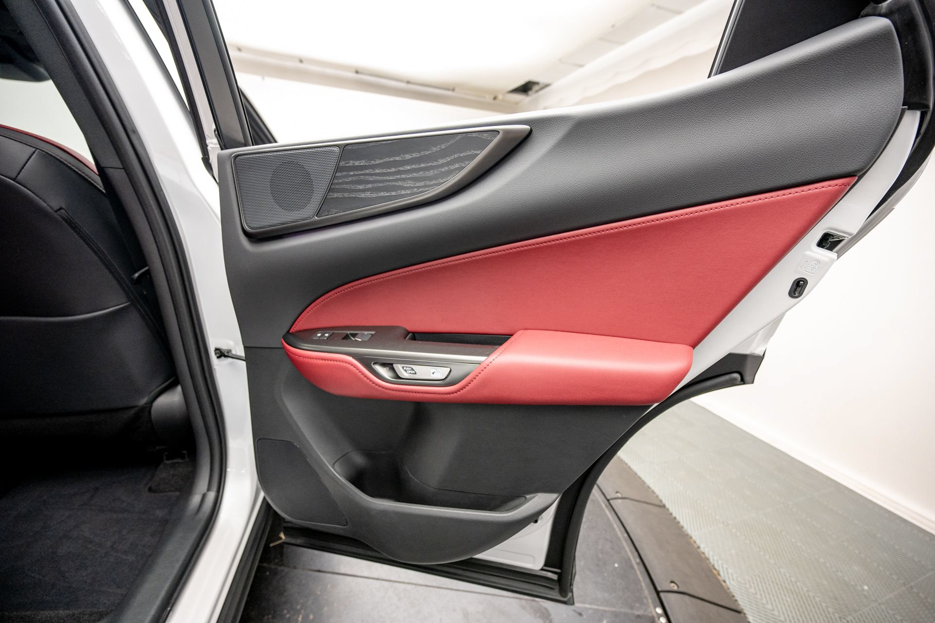 Used 2023 Lexus NX 350 AWD image 31