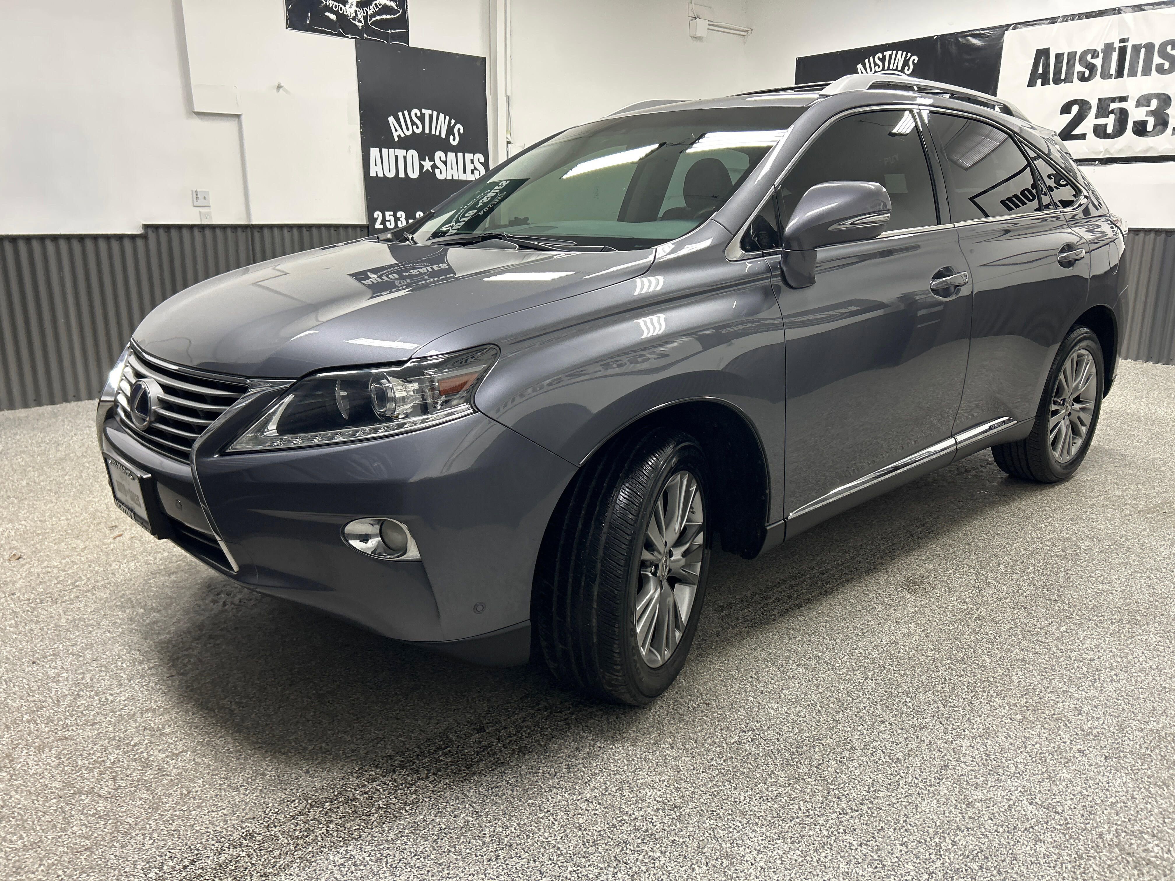 Used 2013 Lexus RX 450h AWD image 3